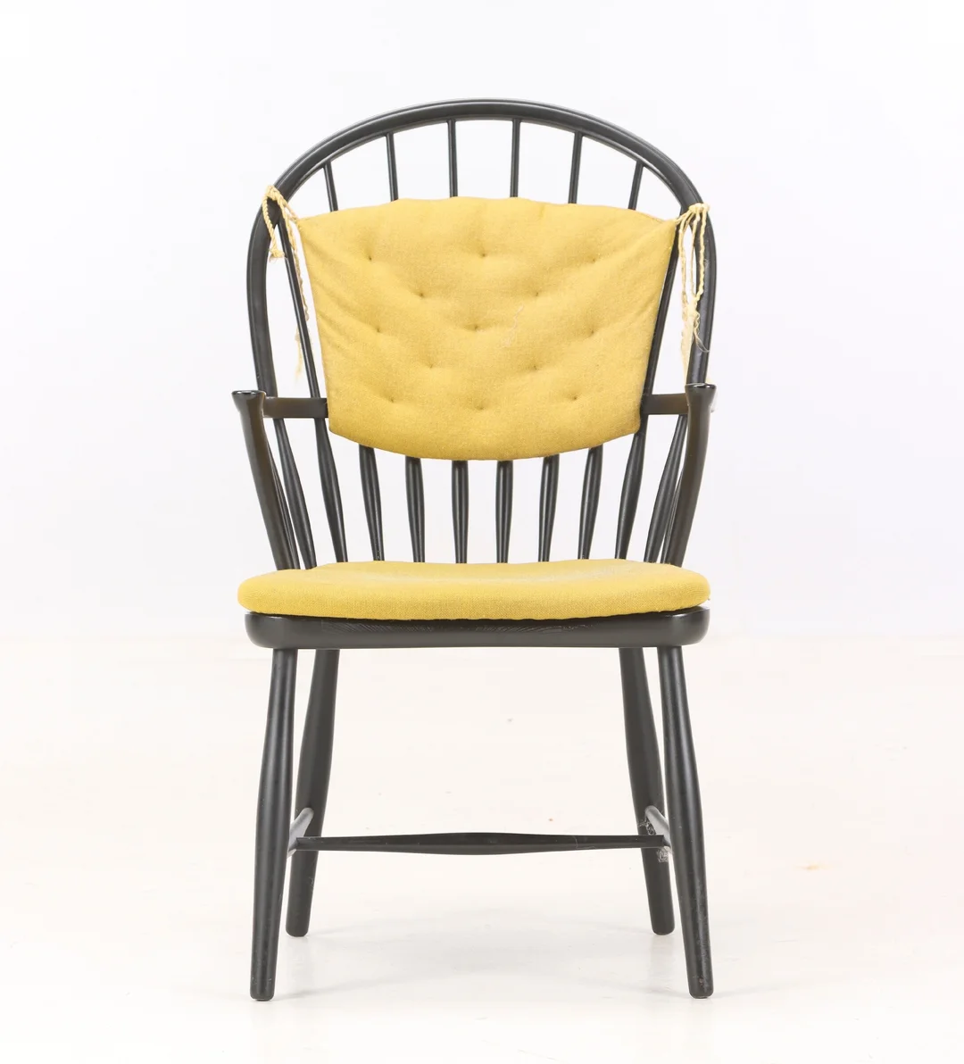 Frits Henningsen. 'Windsor' armchair — Furniture/Chairs — Lauritz