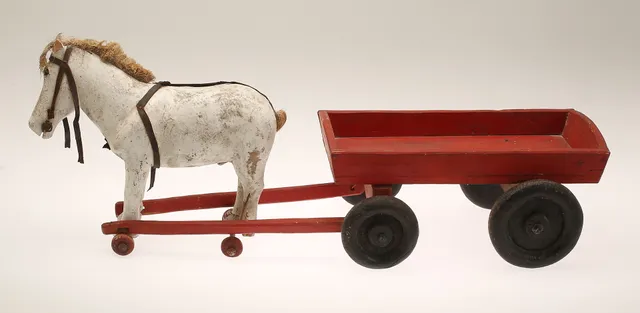 LEKSAK, häst med vagn, bemålat trä, 1900-talets första hälft.
