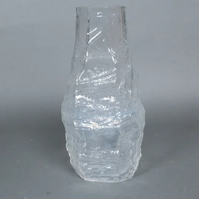 PEILL & PUTZLER. Mid-Century „Glacier“ (Gletscher) Glasvase von Peill & Putzler, Deutschland , 1970er.