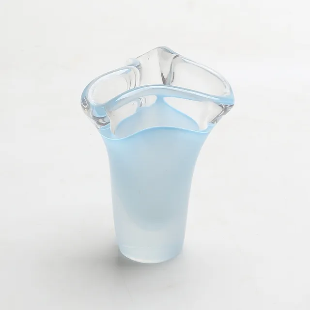 VICKE LINDSTRAND. VAS, glas, Kosta, signerad, 1950/60-tal.