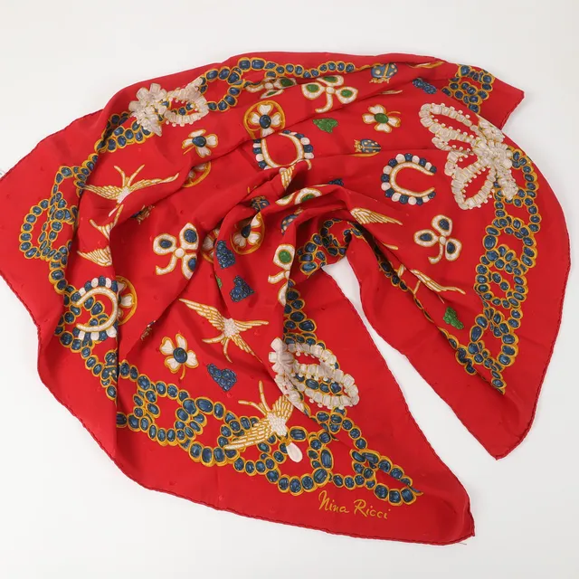 NINA RICCI. Scarf, siden, Italien.