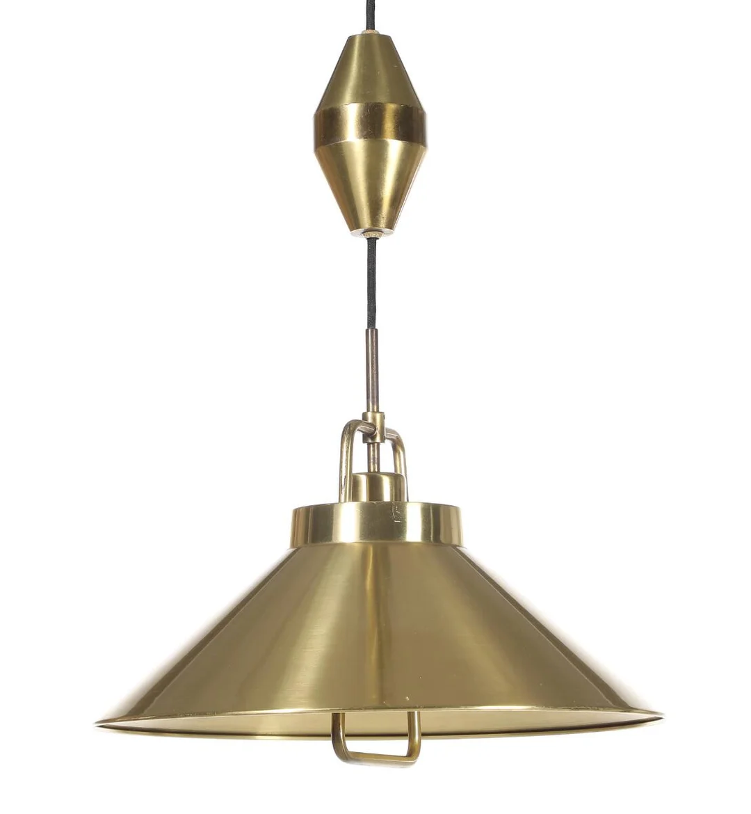 A brass pendant, adjustable height mechanism and brass canopy. Model P 295. Manufactured and marked by Lyfa. H. 35. Diam. 44 cm. — Modern Lighting — Bruun Rasmussen