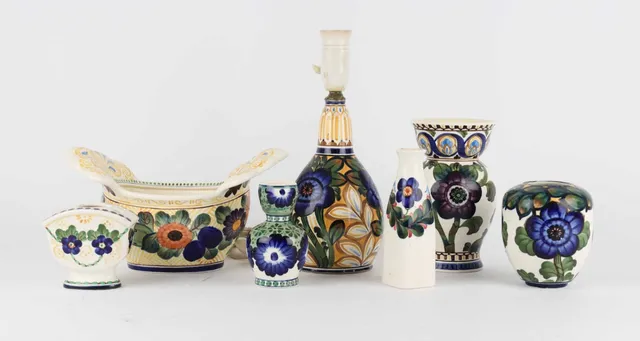 Aluminia faience: Vases, bowls, lamps etc. A total of 7 parts (7)