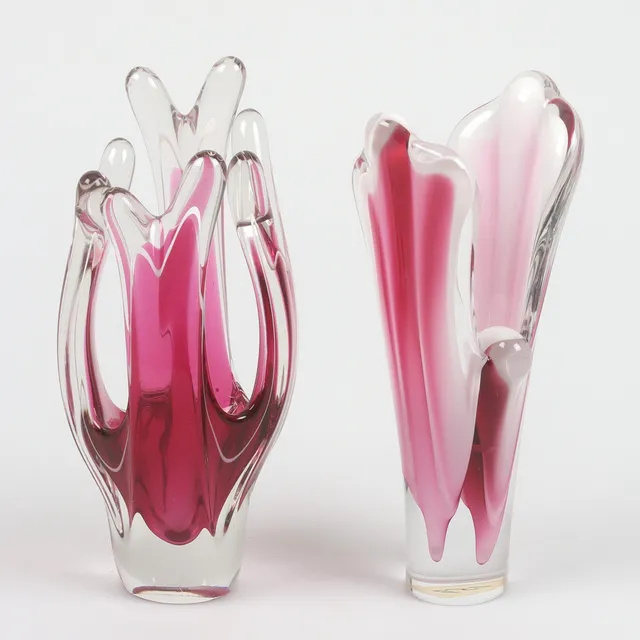 PAUL KEDELV. Vaser, glas, 2 st "Coquille", Flygsfors.