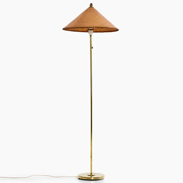 ARVID BÖHLMARKS LAMPFABRIK. Golvlampa, modell 15345, mässing, 1930-tal.
