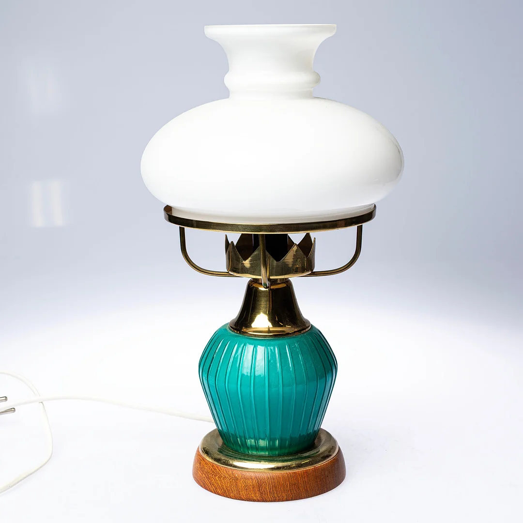 BORDSLAMPA, 1900-talets senare del. — Table Lamps — Handelslagret Auktionsservice