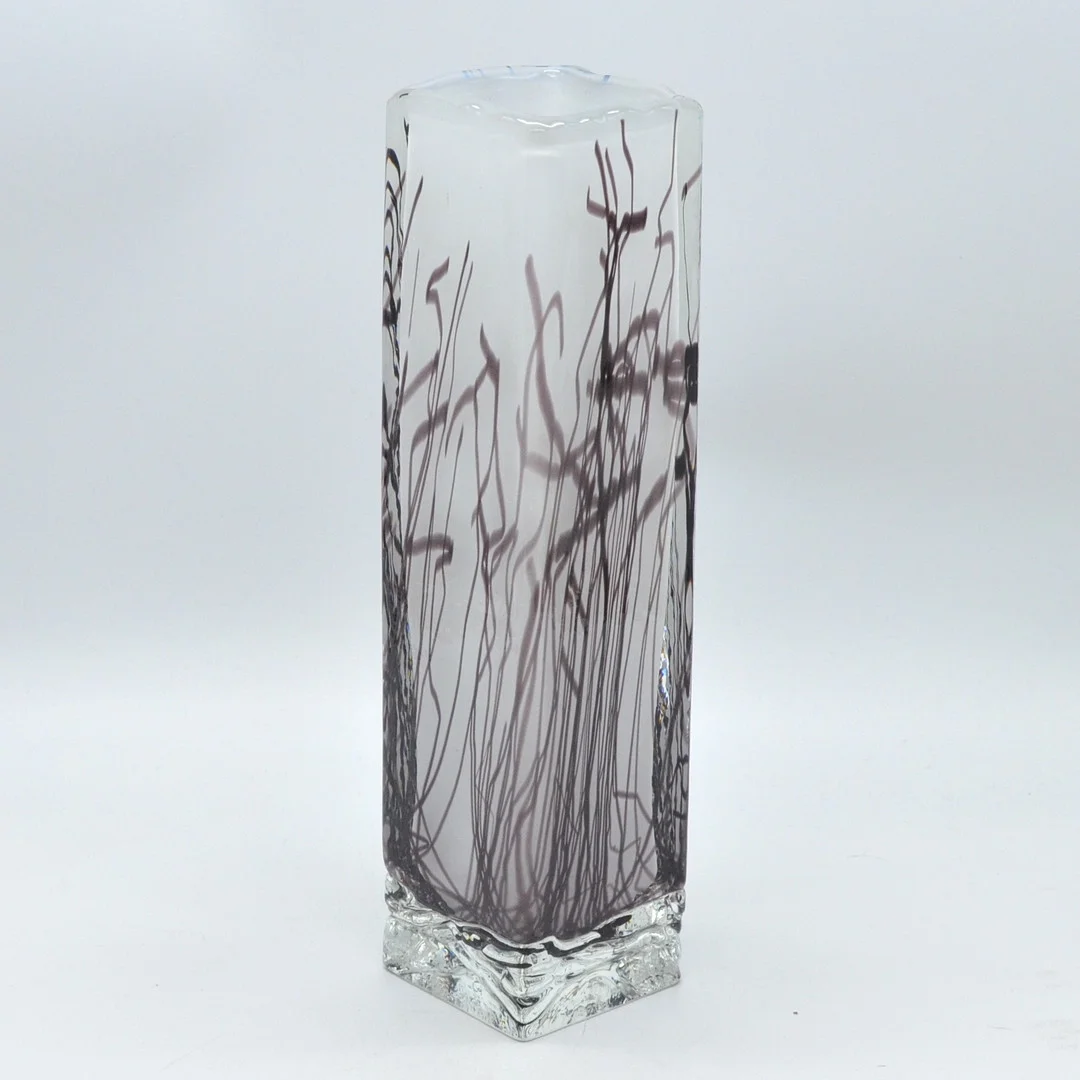 ALEŠ VALNER. DESIGNERVASE, STUDIOGLAS, FÜR BERÁNEK, TSCHECHIEN, 1990, SIGNIERT UND DATIERT. — Art glass — Kunst- und Auktionshaus Kleinhenz