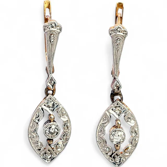 Probably English diamonds pendant earrings, first third of the 20th Century.