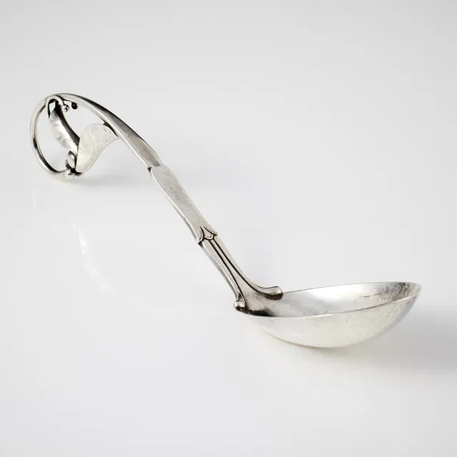 GEORG JENSEN. Serveringssked, silver, Danmark 1915-1930. Design nr 141.