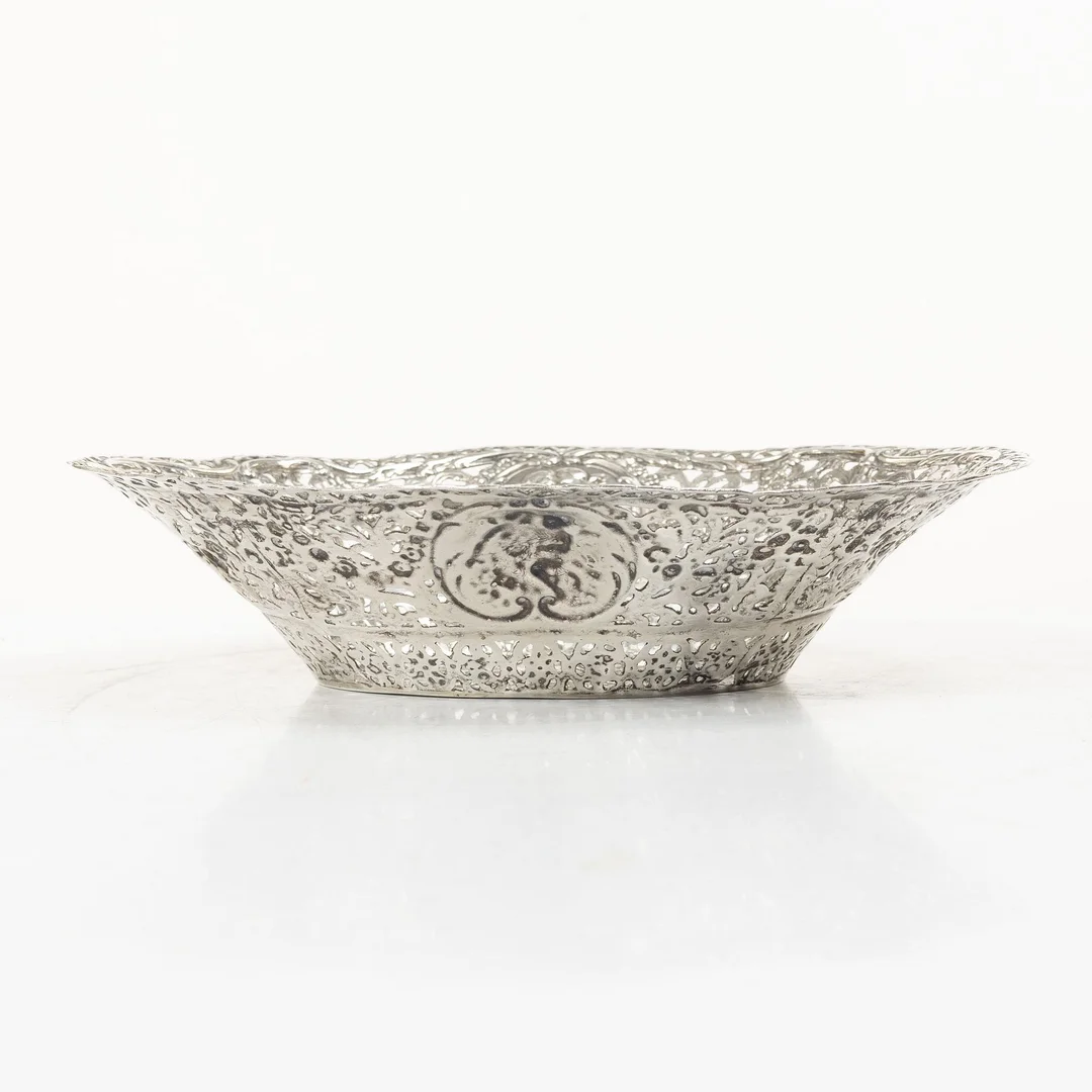 Brödkorg/skål, barockstil, JL Hultman, Stockholm 1952. — Silver/Övrigt — Bukowskis