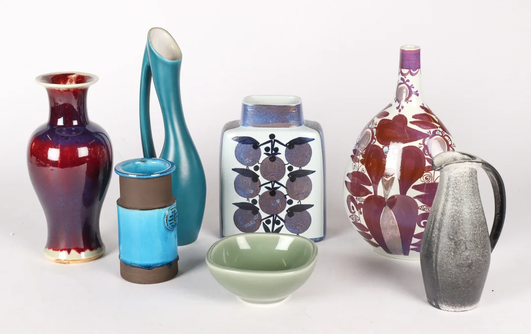 Nils Thorsson for Royal Copenhagen and others. A collection of ceramics (7) — Glass, porcelain and ceramics/Vases, bowls, dishes — Lauritz