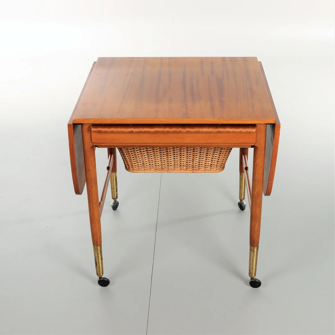 BERTIL FRIDHAGEN. Sybord, Bertil Fridhagen 1905-1993, Bodafors. — Tables — Auktionsverket Engelholm