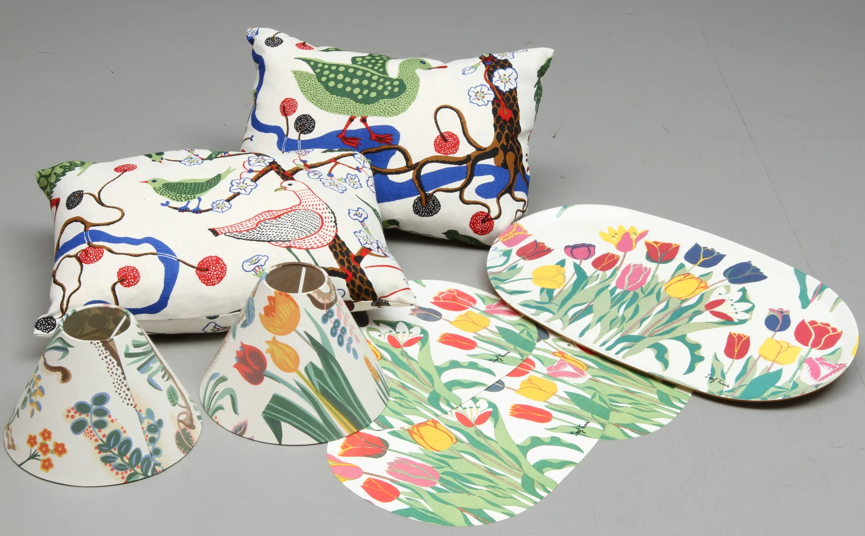 PARTI DIVERSE, 8 delar, Josef Frank, Firma Svenskt Tenn. — Miscellaneous — Auktionshuset Kolonn