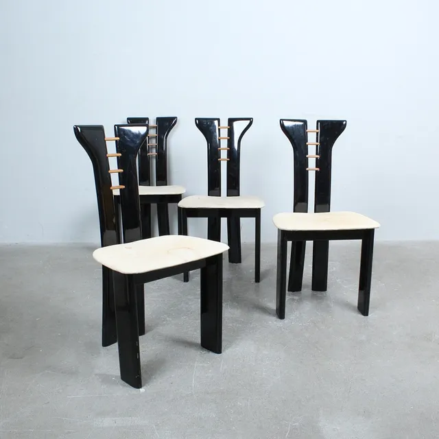 PIERRE CARDIN. für Roche Bobois, Set Stühle/Esszimmerstühle, Stoff, Holz, 1970er, Italien.