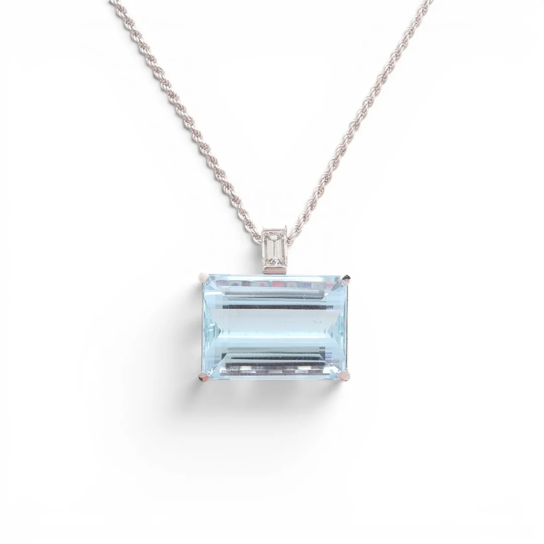 AQUAMARINE and diamond pendant with certificate. — Brooches & Pendants — Balclis