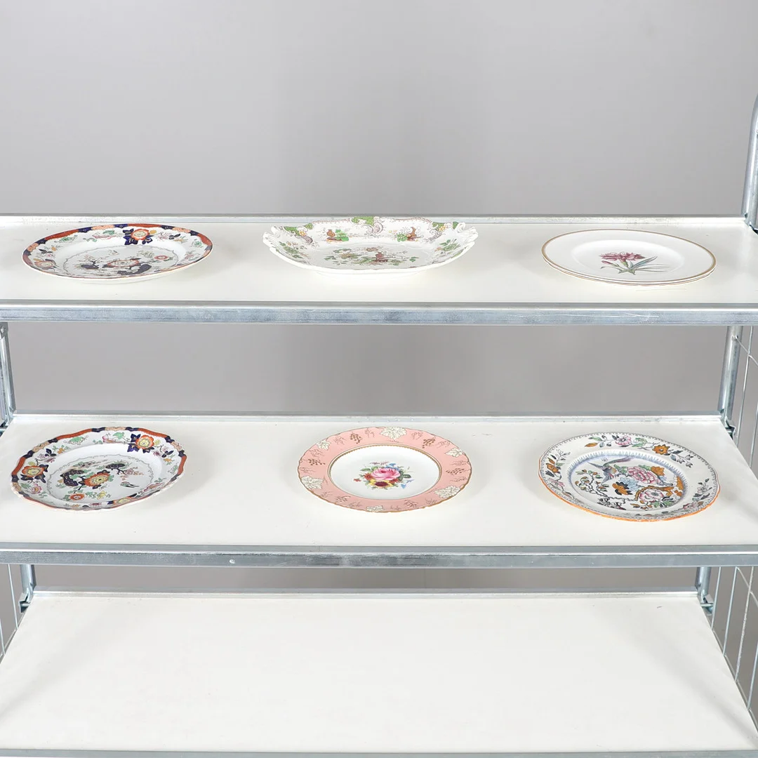 A COLLECTION OF SEVEN NINETEENTH CENTURY AND LATER PLATES INCLUDING ROYAL CROWN DERBY AND WORCESTER. — European — Lawrences Auctioneers
