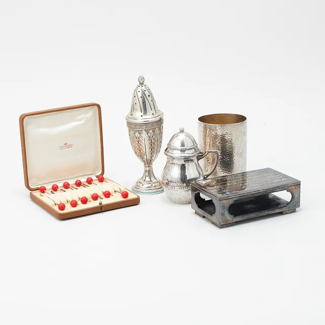 SILVER, 16 delar, totalvikt ca 580 gram.