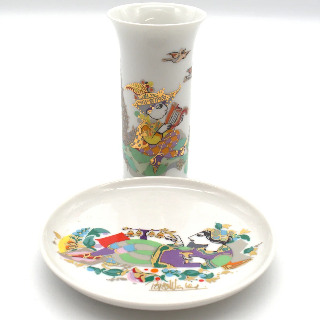 BJØRN WIINBLAD. SET AUS PORZELLAN SCHALE UND VASE ROSENTHAL. — European — Kunst- und Auktionshaus Kleinhenz