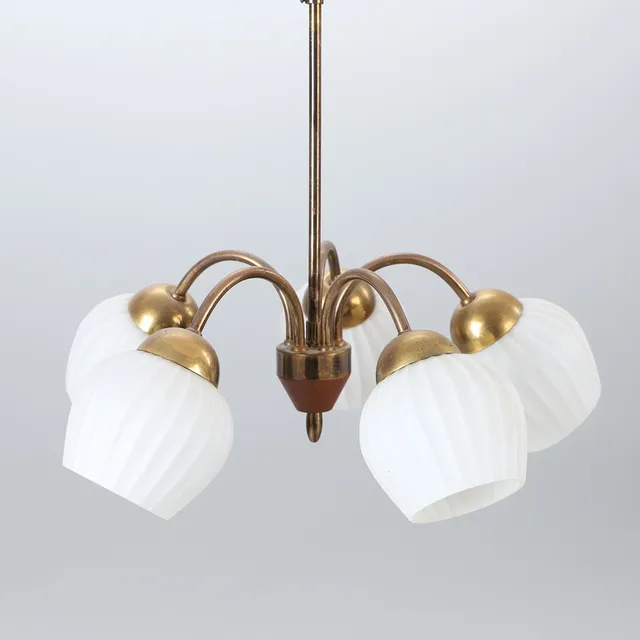 TAKLAMPA, mässing och glas, 1900-talets mitt.