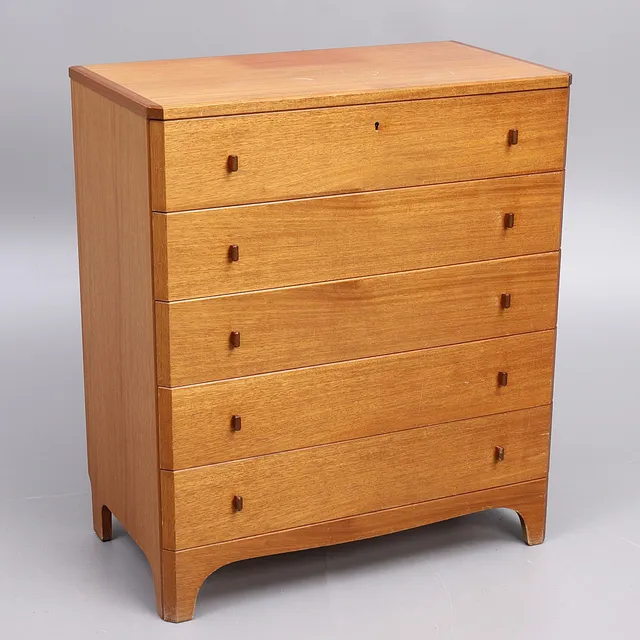 CARL MALMSTEN. BYRÅ, "Vidar", teak, femlådig, 1900-talets andra hälft.