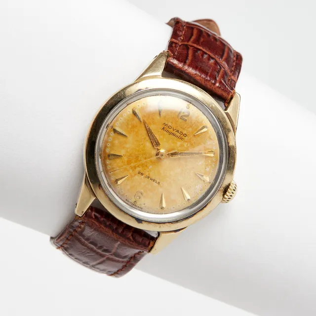 MOVADO, Herrarmbandsur, Kingsmatic, ''Francios borgel case'', cal 431A, automatisk, guld på stål, 1950-tal.