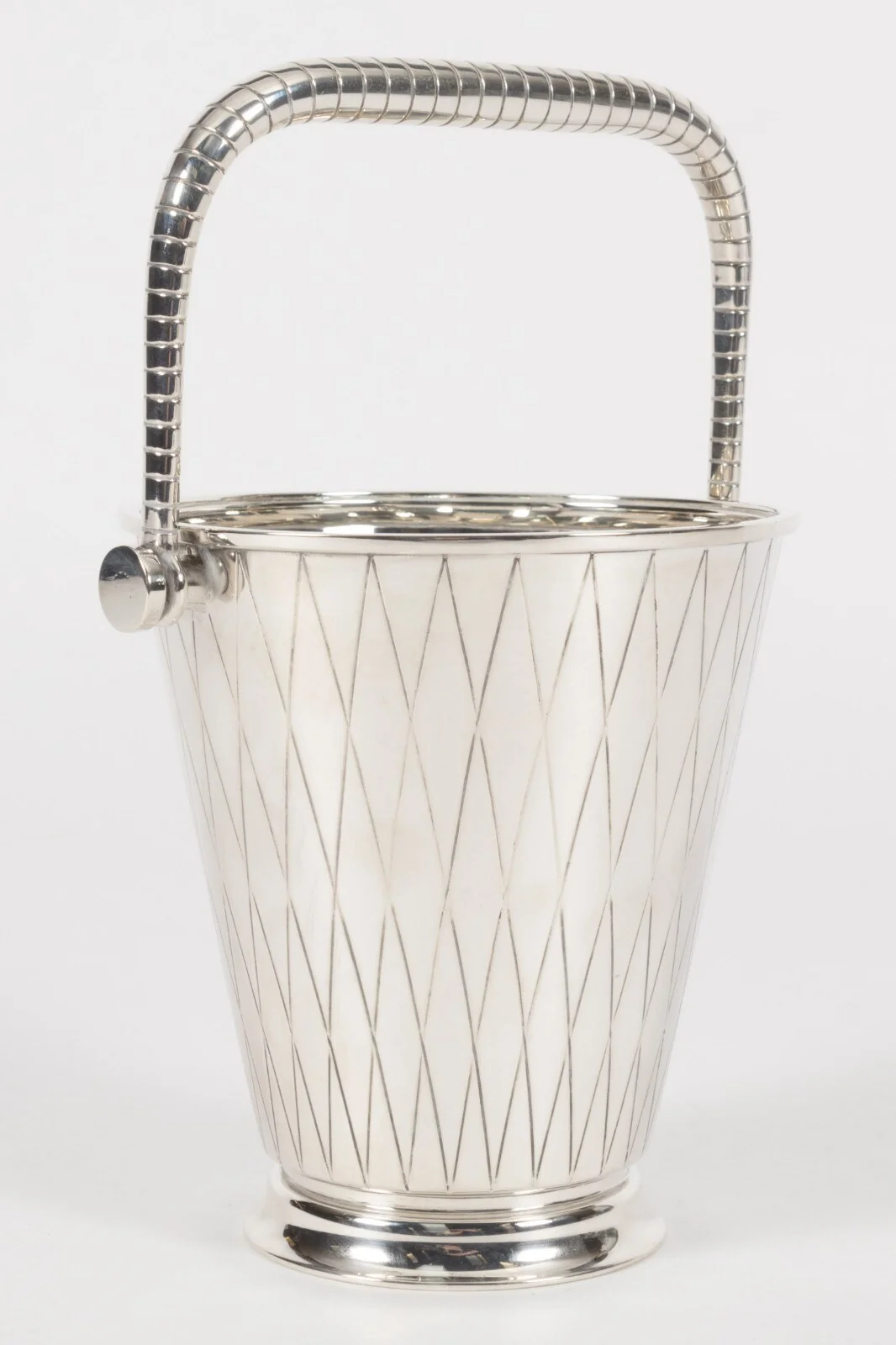 Sigvard Bernadotte for Georg Jensen. Art deco ice bucket in sterling silver — Silver, bronze, copper and pewter/Hollowware — Lauritz