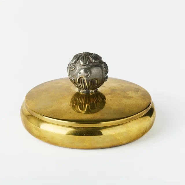 CARL EINAR BORGSTRÖM. "Tellus", bonbonier, Ystad Metall, 1940-tal, Swedish Modern, modell 4324-78, mässing och tenn.