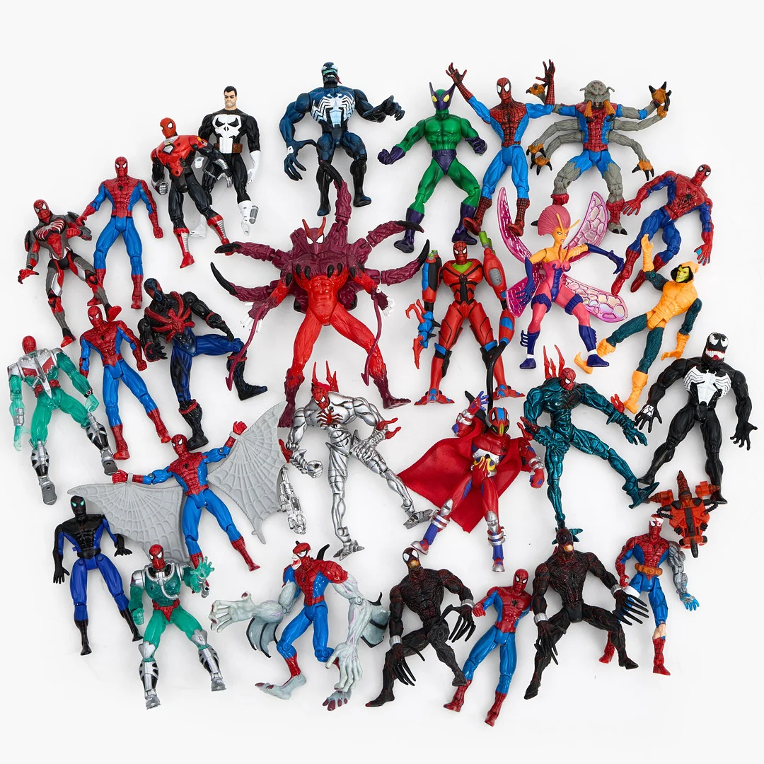 SPIDER-MAN. Actionfigurer, 28 st , Toy Biz Inc för Marvel, 1990-tal. — Action figures & Sci-Fi — Crafoord Auktioner Stockholm