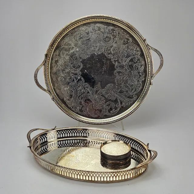 BRICKOR OCH COASTERS, 10 delar, nysilver, bland annat Scandia Present.