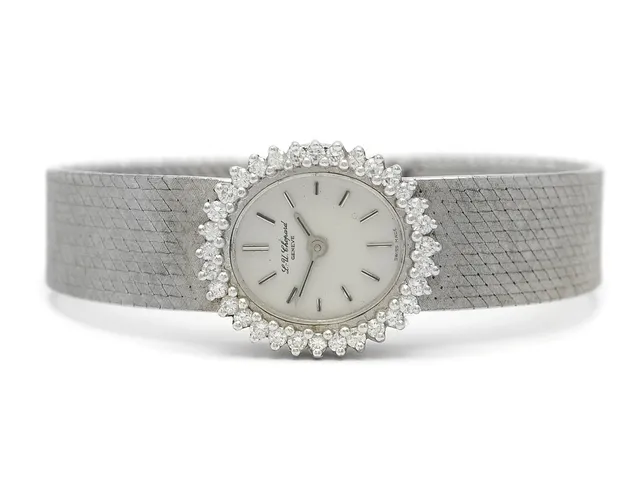 L.-U.CHOPARD, Genève, damur, 20 x 22 mm, Cal AS 1677, Boett nr. 5025 / 14546, 18K vitguld, manuell, safirglas, briljantkrans (32 st. TW/VVS-VS. ca 0,64 ctv), integrerad originallänk i 18K vitguld, längd 152-156 mm, totalvikt 41,5 gram, ca 1975, box.