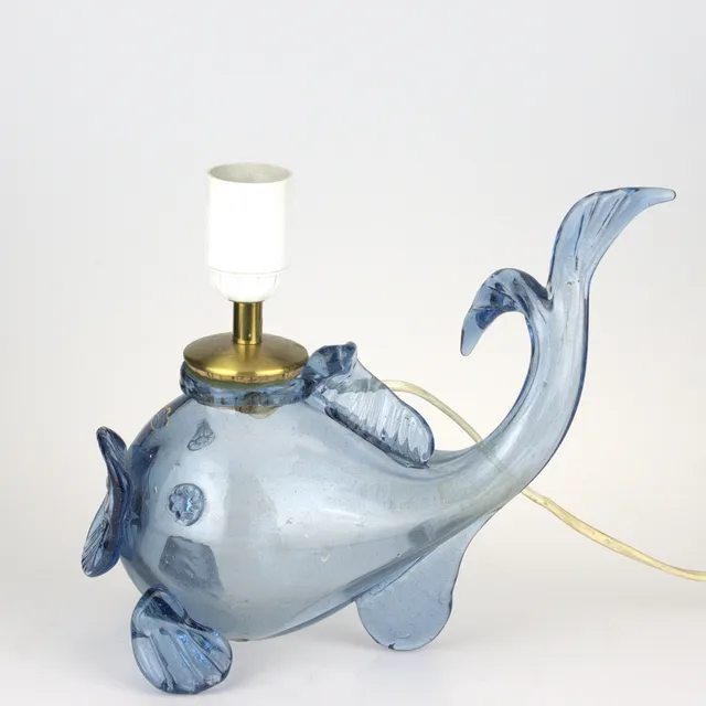 TURE BERGLUND. Bordslampa, glas, fisk, Skansenglas, Stockholm.