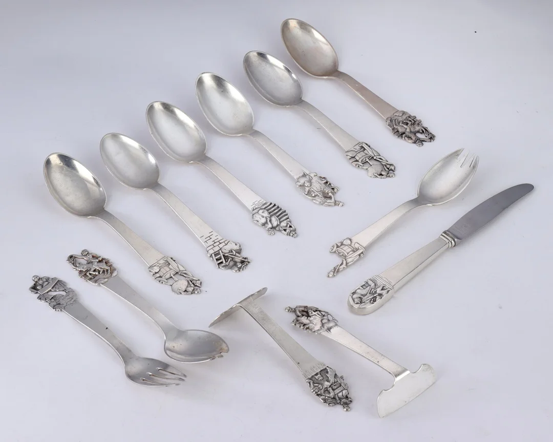Horsens Silverware Factory. Silver children's cutlery from the 'Eventyr series' (12) — Silver, bronze, copper and pewter/Silver flatware — Lauritz