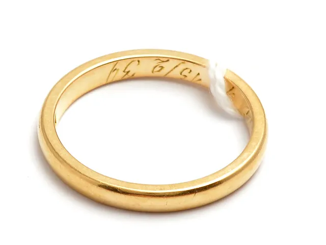 Ring 18K 3,7g Ø18, med gravyr