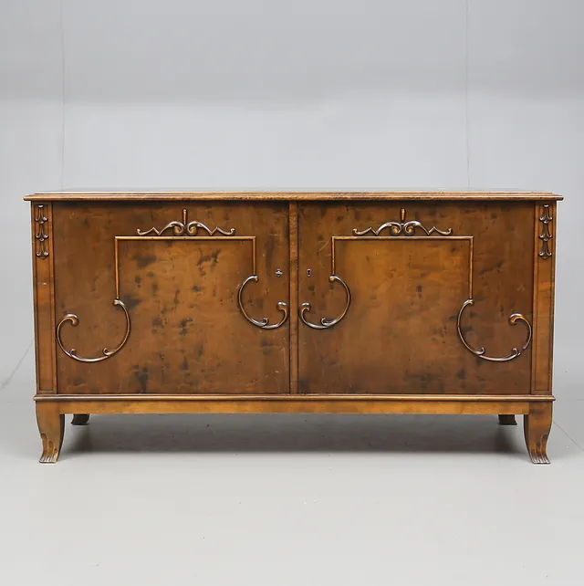 SIDEBOARD, 1920-/30-tal.