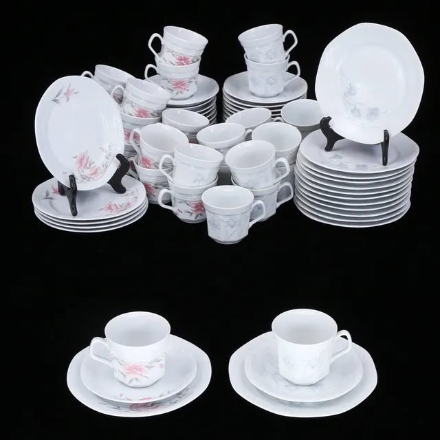 KAFFESERVISER, 2 st, 76 delar, porslin, Mitterteich, Bavaria.