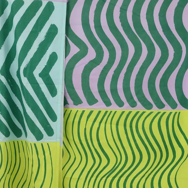 MAIJA ISOLA. Gardiner, ett par, Silkkikuikka, Marimekko.