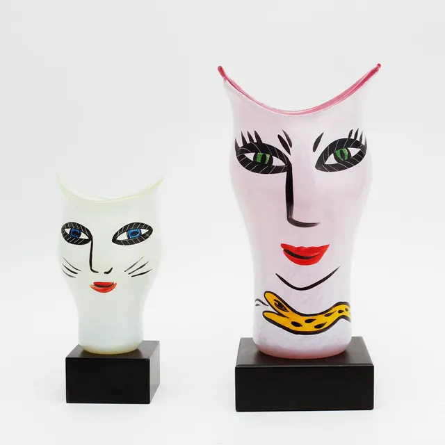 ULRICA HYDMAN-VALLIEN. Vaser, 2 st, "Open mind", Kosta Boda.