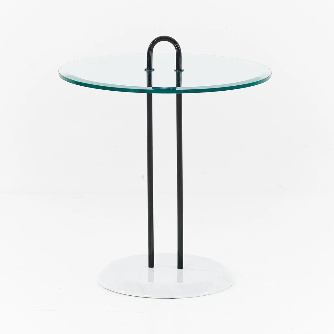 VICO MAGISTRETTI. Cattelan, soffbord/sidobord, marmor, glas, Italien 1980-tal. — Tables — Stockholms Auktionsverk Magasin 5