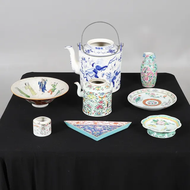 CHINESE PORCELAIN.