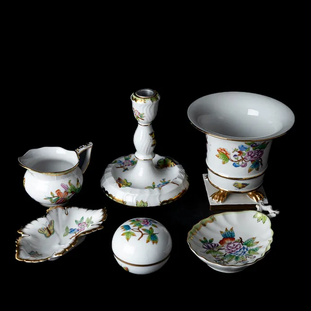 DIVERSE PORSLIN, 6 delar, "Queen Victoria" Herend, Ungern, 1900-talets andra hälft.