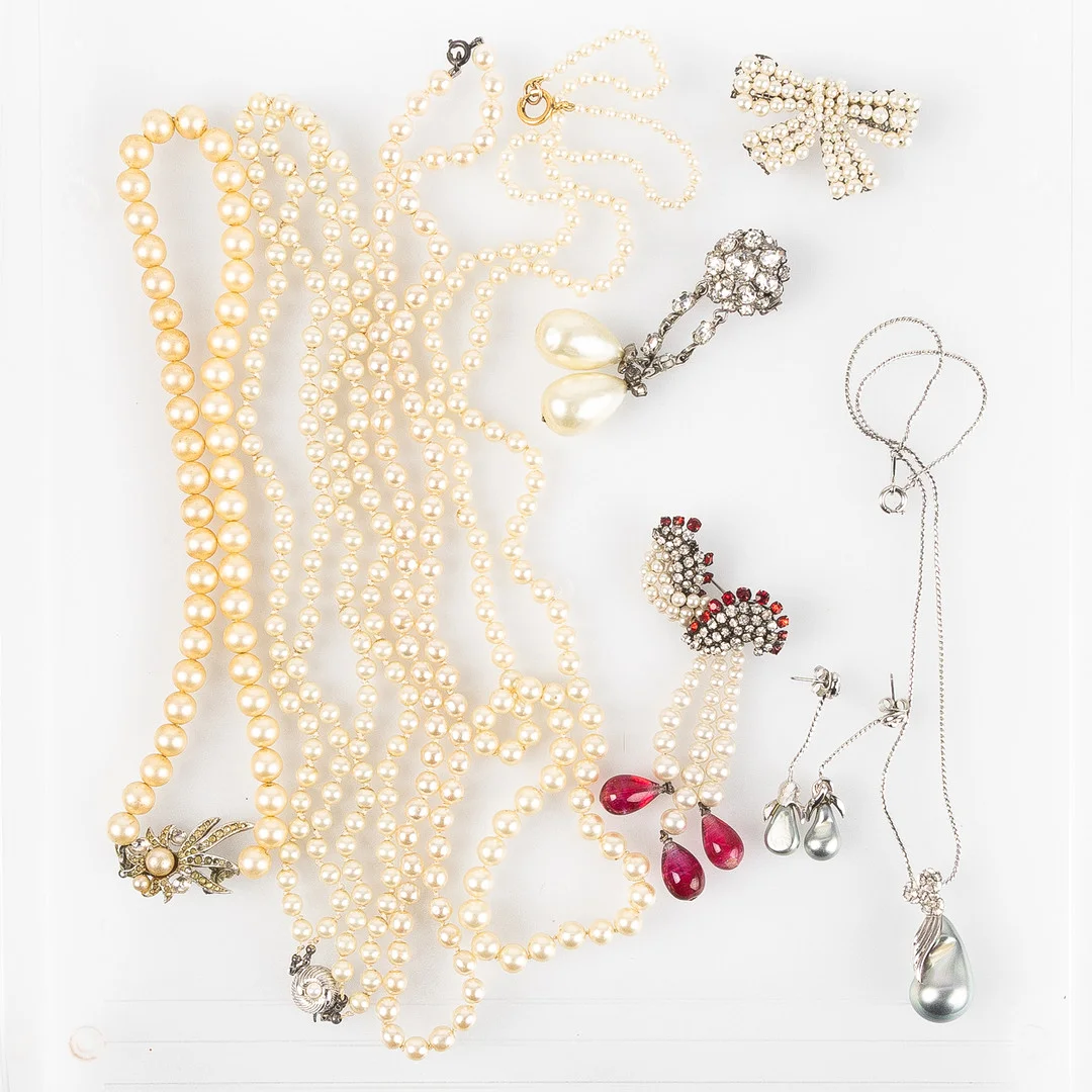SAMLING SMYCKEN, Bijouterier, 1950-1990-tal. — Costume Jewellery — Stockholms Auktionsverk Helsingborg