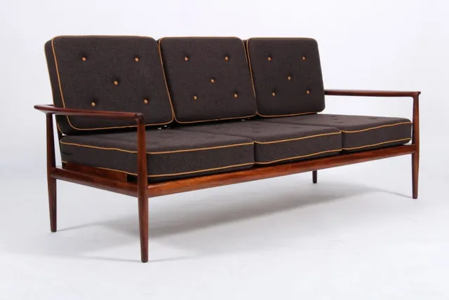 Jacob Kjær. Sofa in mahogany, 1940/1950s