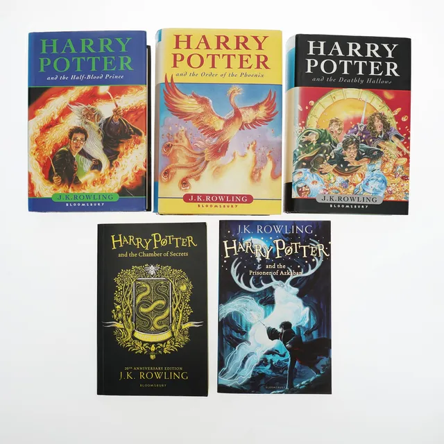 5 HARRY POTTER BOOKS, INCL. FIRST EDITIONS.