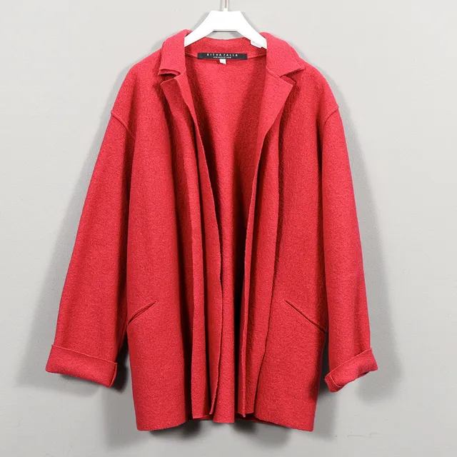 JACKA Ull Ritva Falla Collection.