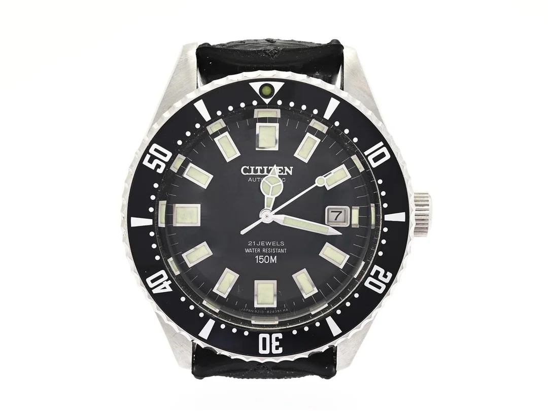 CITIZEN, "150M", herrur, 40,5 mm, Cal 8210A, Serie nr. 71000634, Boett nr. 4-820789 Y / GN-4-5 / 52-0110, stål, automatisk, mineralglas, datum, defekt (går ej, akut servicebehov), gummiband (Tropic), ca 1977. — Klockor/Citizen — Kaplans