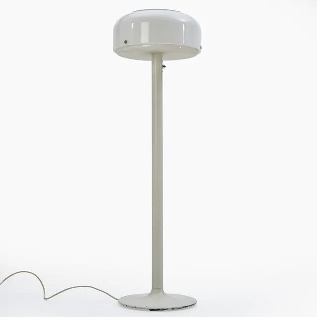 ANDERS PEHRSON. Golvlampa, "Knubbling", vitlackerad, stomme i metall, kupa i plast, Ateljé Lyktan, Åhus.