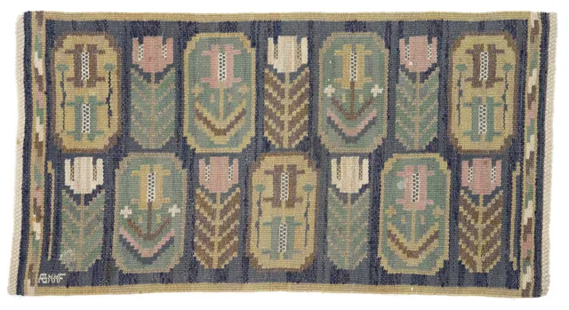Märta Måås-Fjetterström, vävnad "Medaljongerna", rölakan, ca 82 x 43 cm, signerad AB MMF.