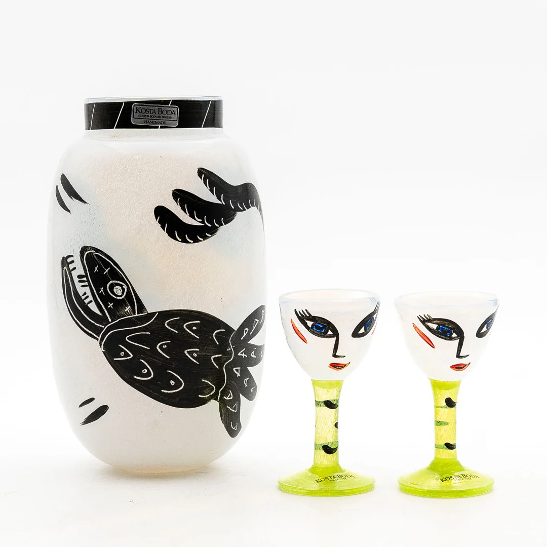 ULRICA HYDMAN-VALLIEN. Snapsglas Open Mind 2 st. Vas Caramba. — Art glass — Norrlands Auktionsverk