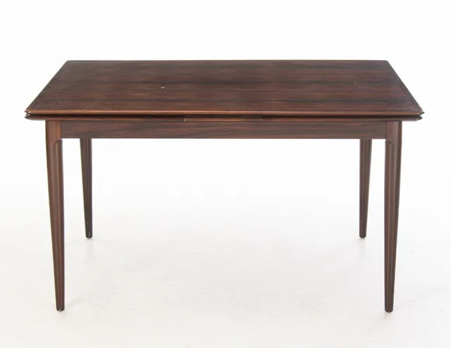 Niels O. Møller. Rosewood dining table with Dutch extension