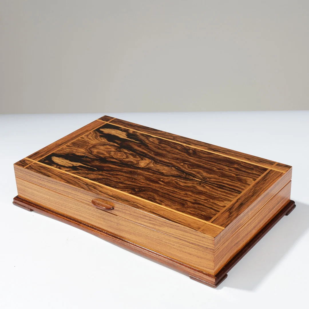 Smykkeskrin af palisander, 1900 tallets anden halvdel. — Miscellaneous — Palsgaard Kunstauktioner